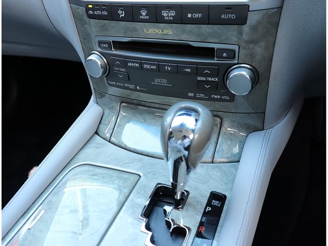 Lexus LS 2012-05 184089-5