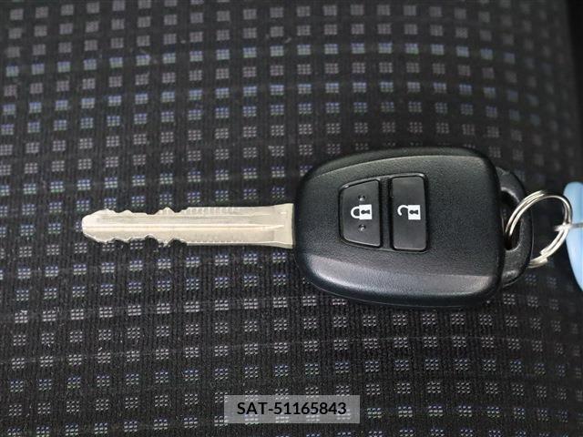 Toyota VITZ 2017-08 288578-15
