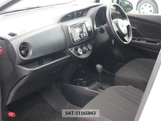 Toyota VITZ 2017-08 288578-13