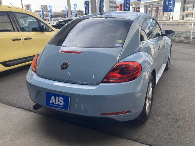 VolksWagen THE BEETLE 2013-04 20832-2