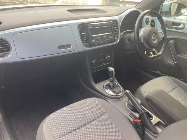 VolksWagen THE BEETLE 2013-04 20832-1