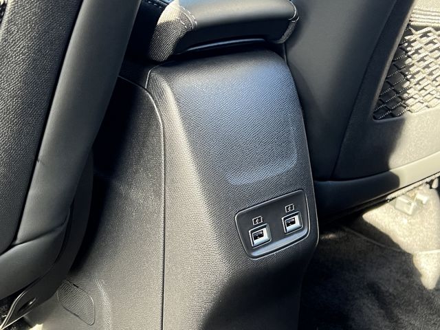 Peugeot 2008 2022-11 24167-18