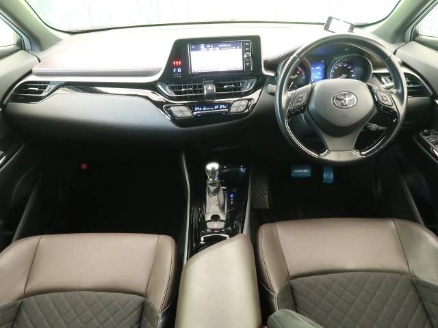 Toyota C-HR 2017-04 17947-1