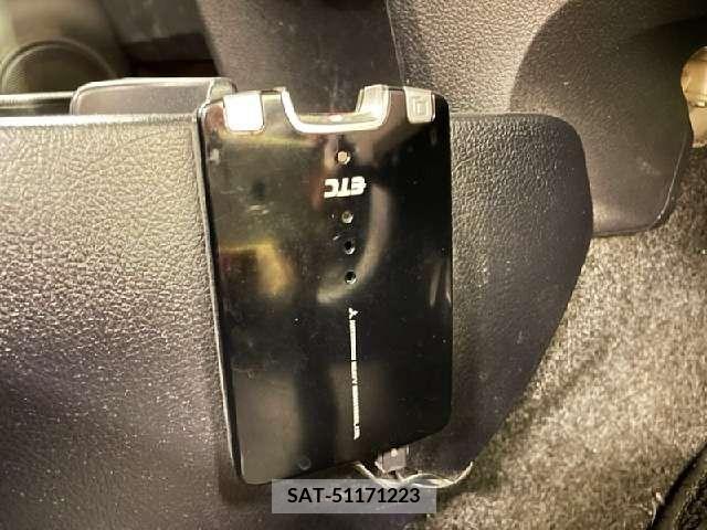Toyota VITZ 2014-04 377232-6