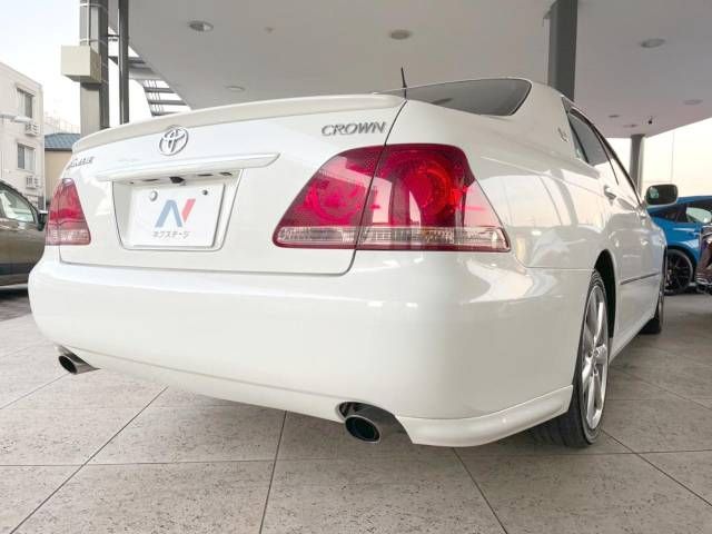 Toyota CROWN SEDAN 2006-07 180541-18