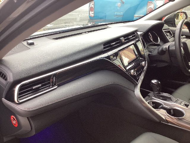 Toyota CAMRY HYBRID 2017-07 28955-15
