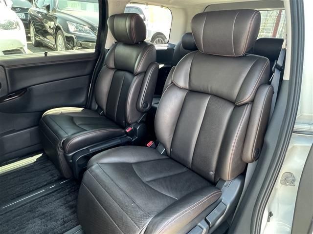 Nissan ELGRAND 2012-07 6666-19
