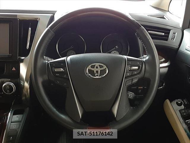 Toyota VELLFIRE 2015-04 379546-12