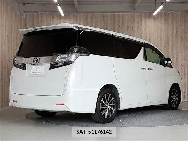 Toyota VELLFIRE 2015-04 379546-20
