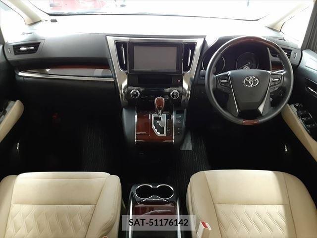 Toyota VELLFIRE 2015-04 379546-1