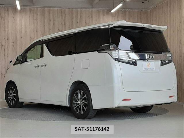 Toyota VELLFIRE 2015-04 379546-21
