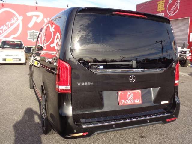 Mercedes Benz V-CLASS 2017-07 181182-9