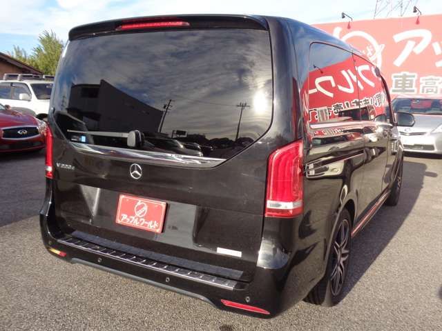 Mercedes Benz V-CLASS 2017-07 181182-1