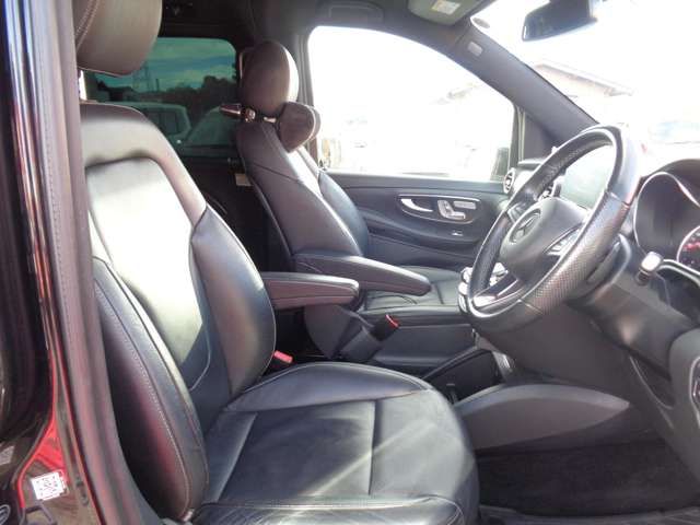Mercedes Benz V-CLASS 2017-07 181182-10