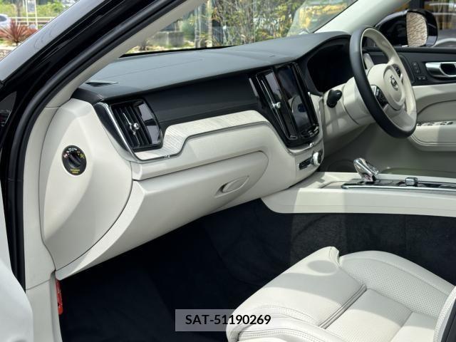 Volvo XC60 2021-11 288836-27