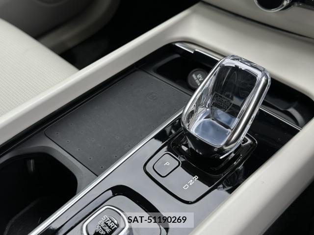 Volvo XC60 2021-11 288836-15