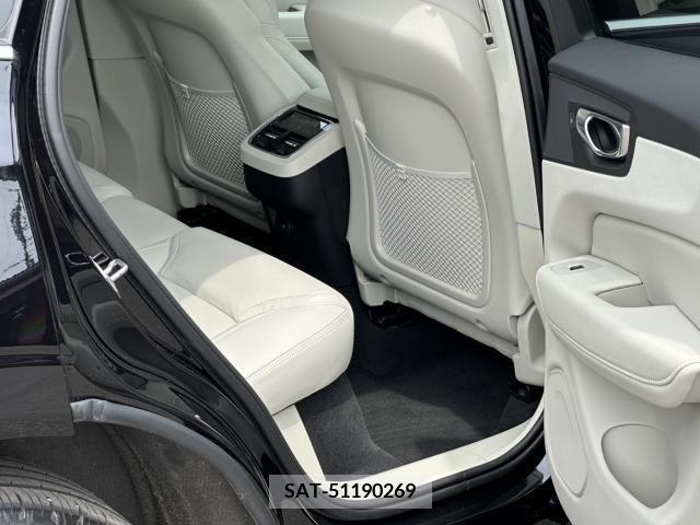Volvo XC60 2021-11 288836-23