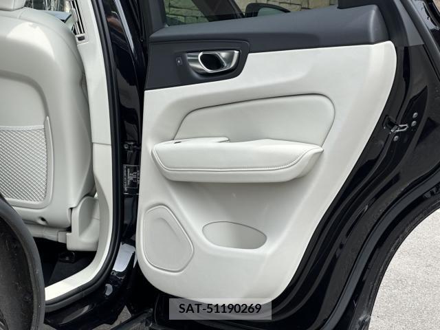 Volvo XC60 2021-11 288836-22