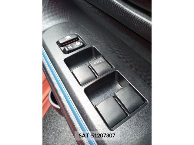 Toyota AQUA 2014-04 250265-18