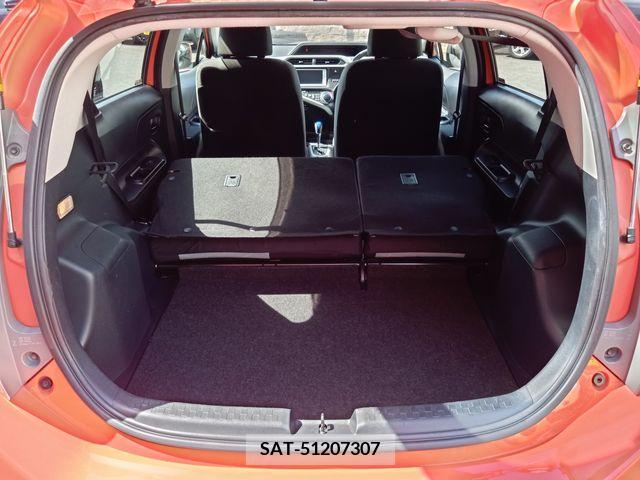 Toyota AQUA 2014-04 250265-6
