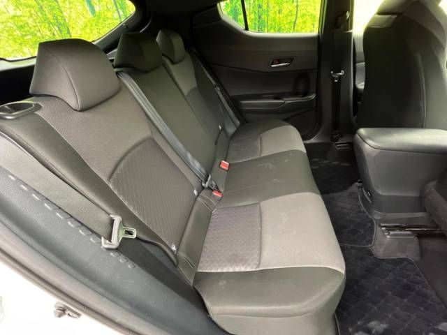Toyota C-HR 2019-10 191725-9