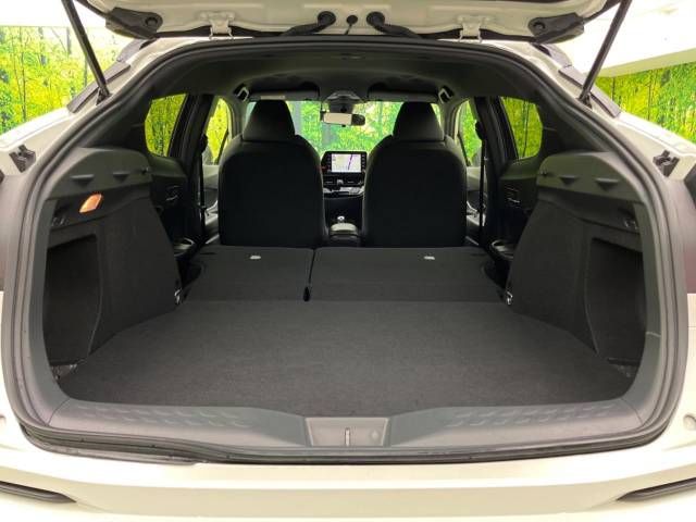 Toyota C-HR 2019-10 191725-10