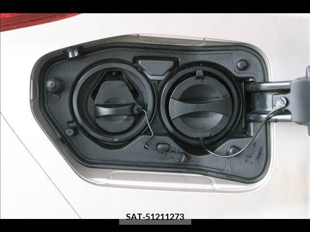 Toyota PRIUS PHV 2017-03 284528-8