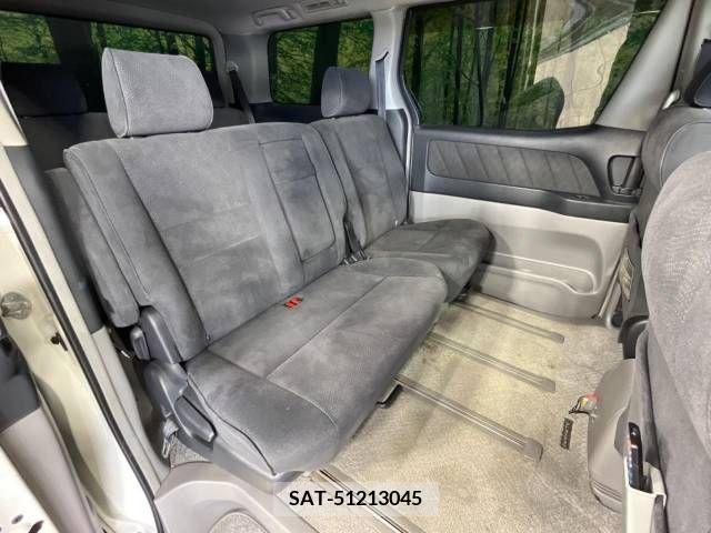 Toyota ALPHARD 2005-06 259348-9