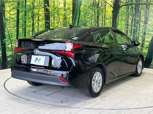 Toyota PRIUS 2020-09 196823-17
