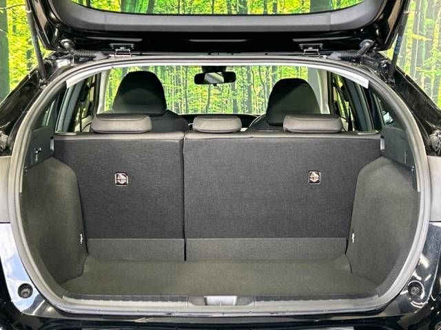 Toyota PRIUS 2020-09 196823-10