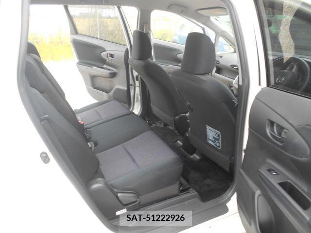 Toyota WISH 2017-02 372844-10