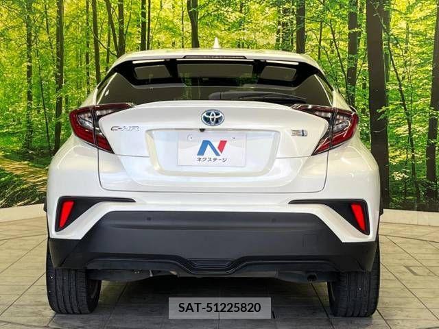 Toyota C-HR 2017-04 322985-15