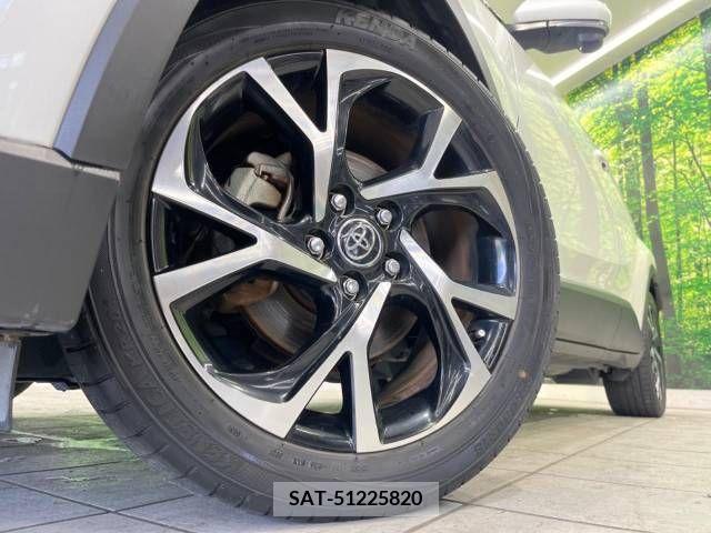 Toyota C-HR 2017-04 322985-13