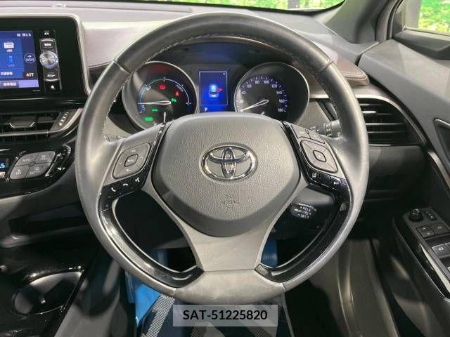 Toyota C-HR 2017-04 322985-11