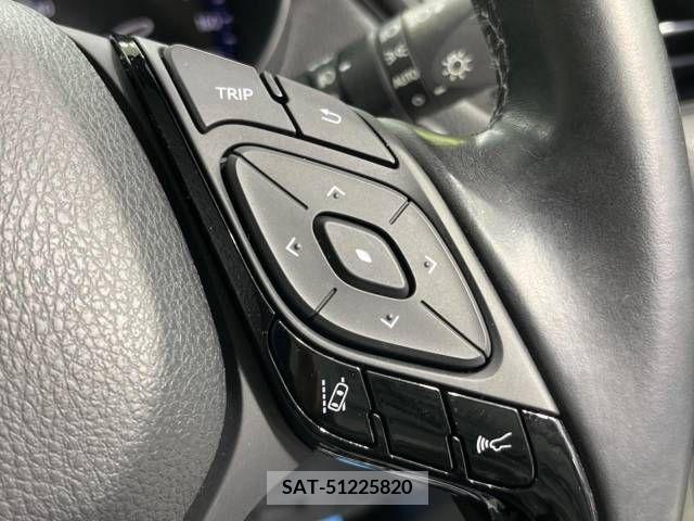 Toyota C-HR 2017-04 322985-6