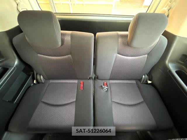 Nissan SERENA 2011-03 387295-13