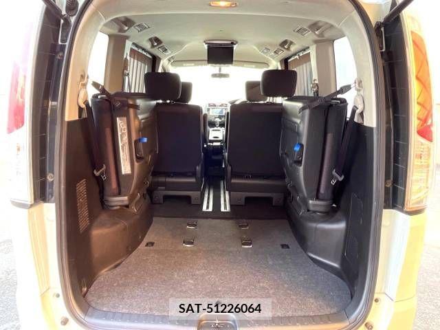 Nissan SERENA 2011-03 387295-10