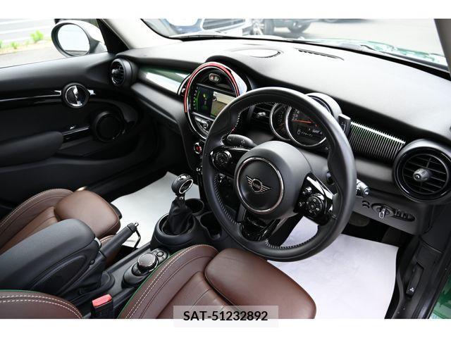Bmw MINI 2019-09 319892-19