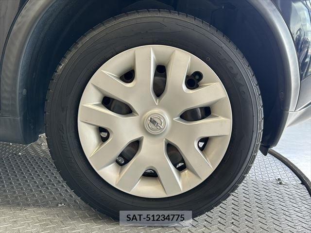 Nissan JUKE 2010-07 338438-23