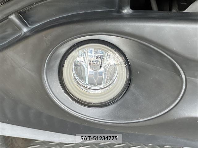Nissan JUKE 2010-07 338438-20