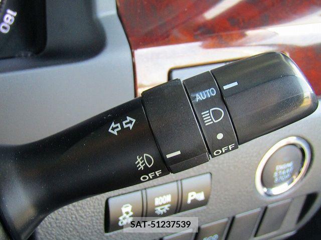 Toyota ALPHARD 2012-07 241887-17