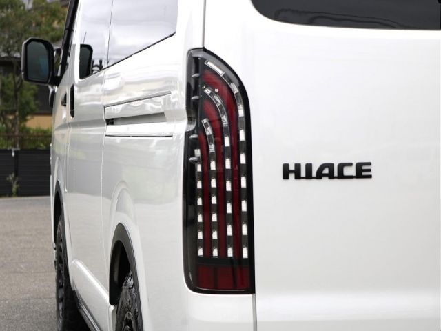 Toyota HIACE WAGON 2021-01 195527-17