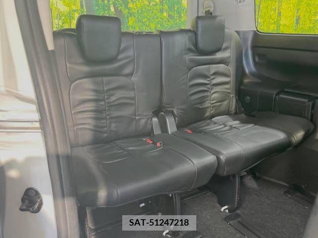 Toyota VOXY 2014-07 370505-10