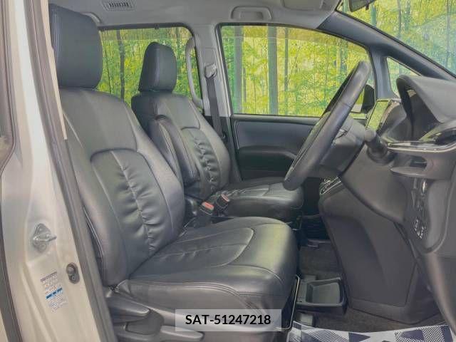 Toyota VOXY 2014-07 370505-8