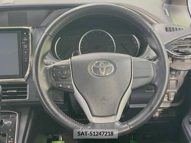 Toyota VOXY 2014-07 370505-12