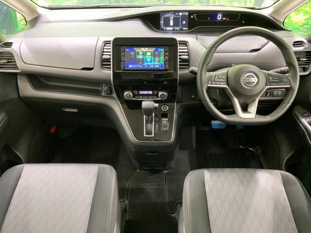 Nissan SERENA 2022-06 194054-1