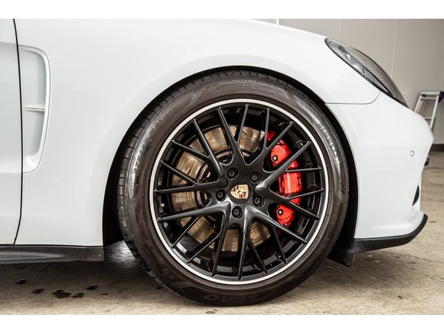 Porsche PANAMERA 2019-09 4089-19