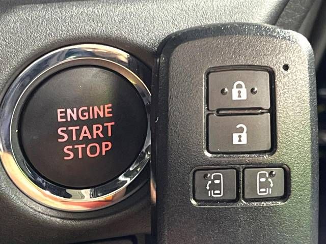 Toyota VOXY 2018-01 19634-7
