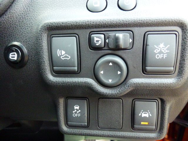 Nissan NOTE 2017-03 16564-16