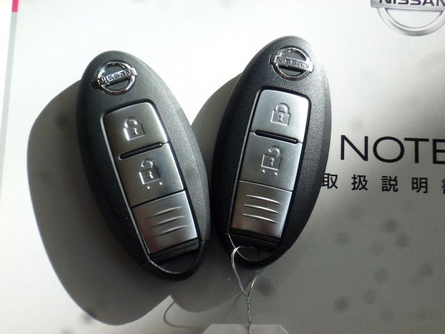 Nissan NOTE 2017-03 16564-21